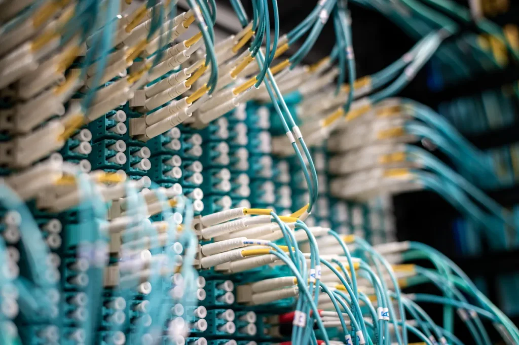 Why Broker AI Infrastructure Risk Could Affect Your ISA Returns broker AI infrastructure risk